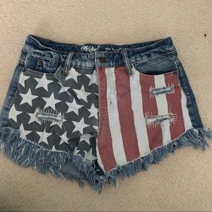 Flag shorts!! NWOT